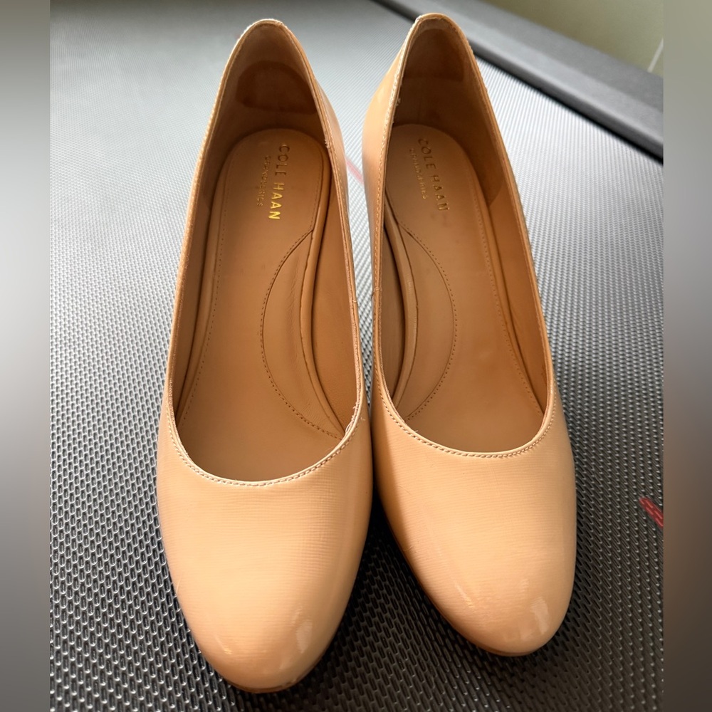 Cole Haan Gabbie Pump 80 Blush Patent Leather Rounded Heels Like New
